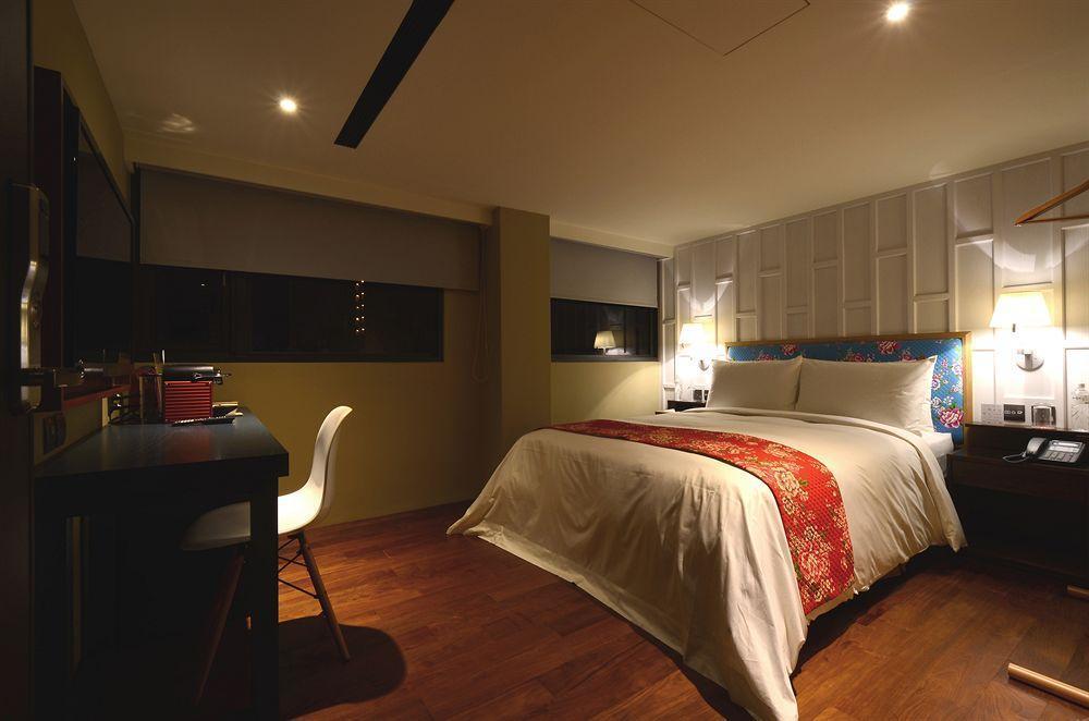 Reddot Hotel Taichung Extérieur photo