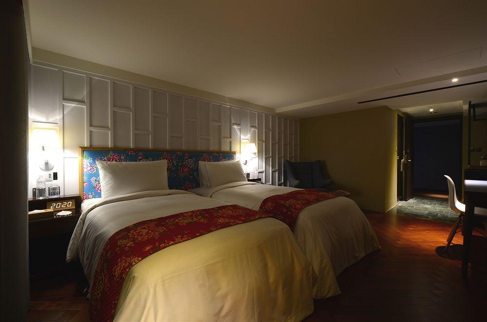 Reddot Hotel Taichung Extérieur photo