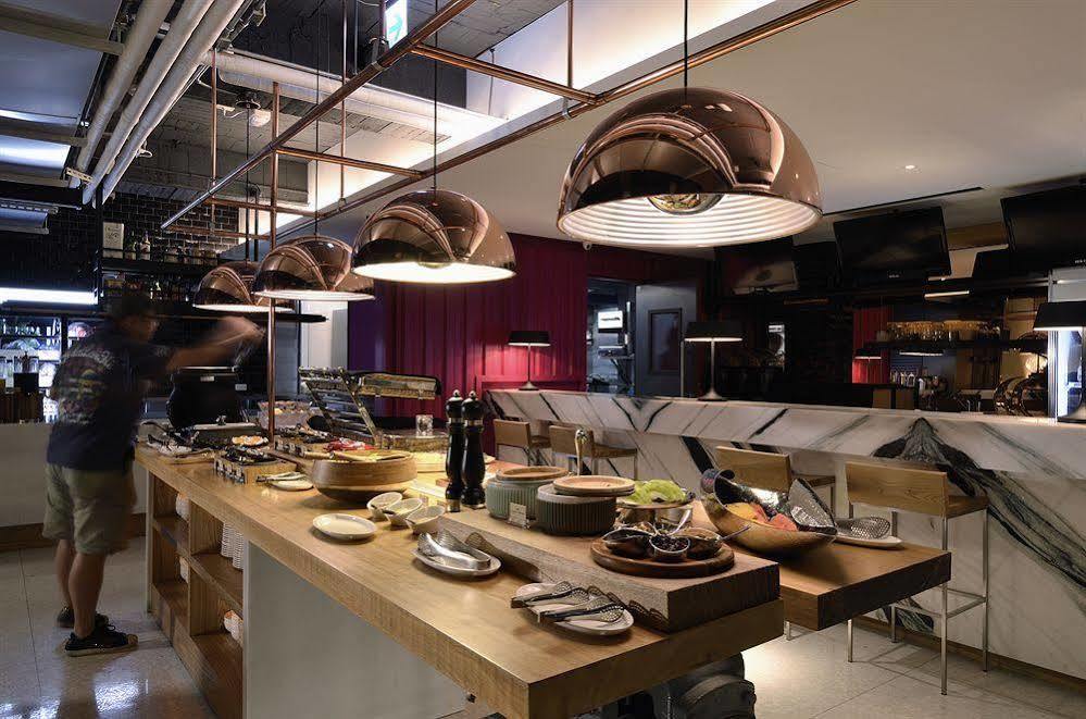 Reddot Hotel Taichung Extérieur photo