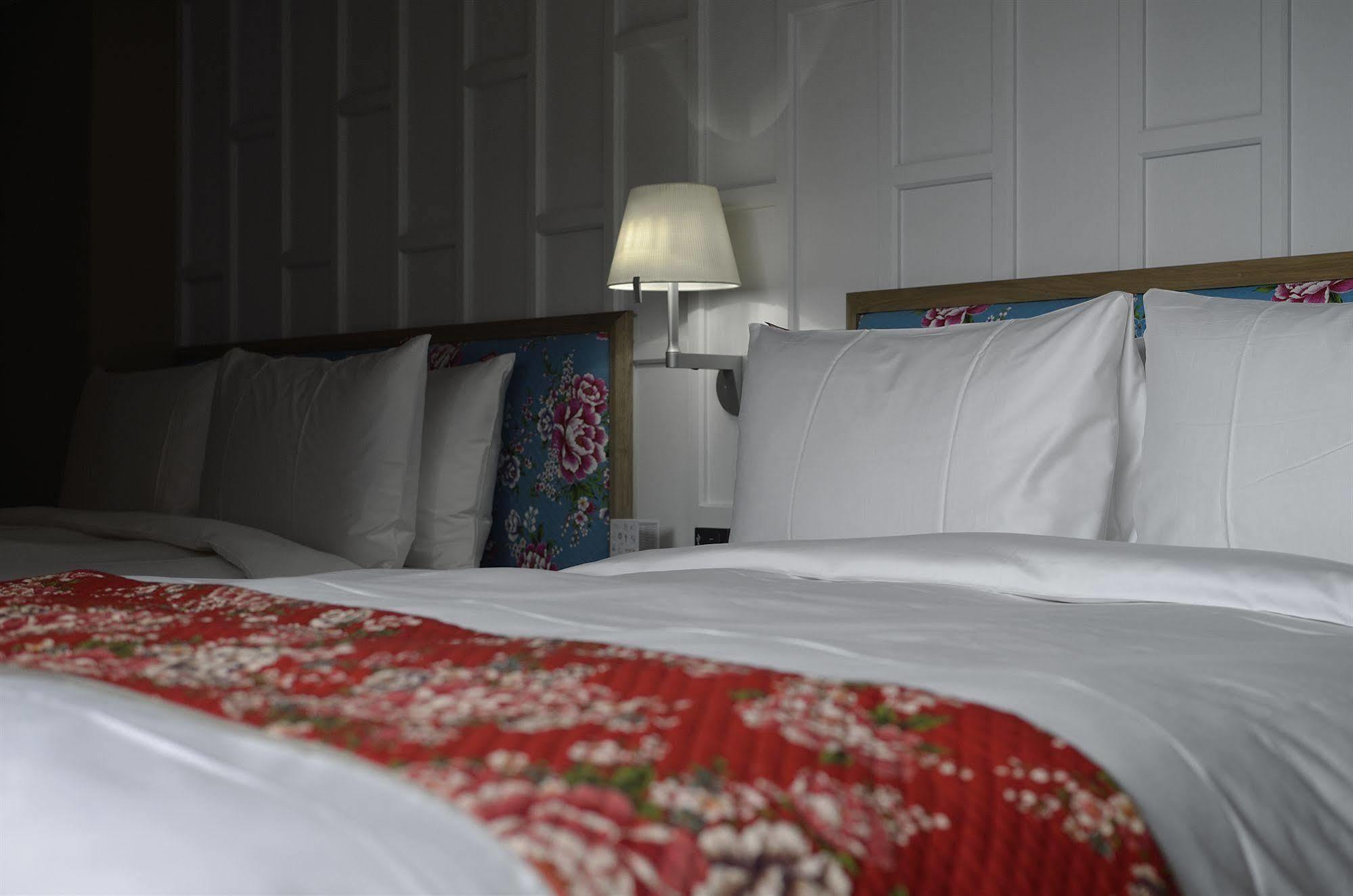 Reddot Hotel Taichung Extérieur photo
