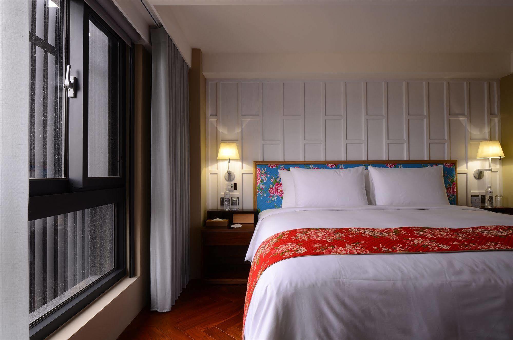 Reddot Hotel Taichung Extérieur photo